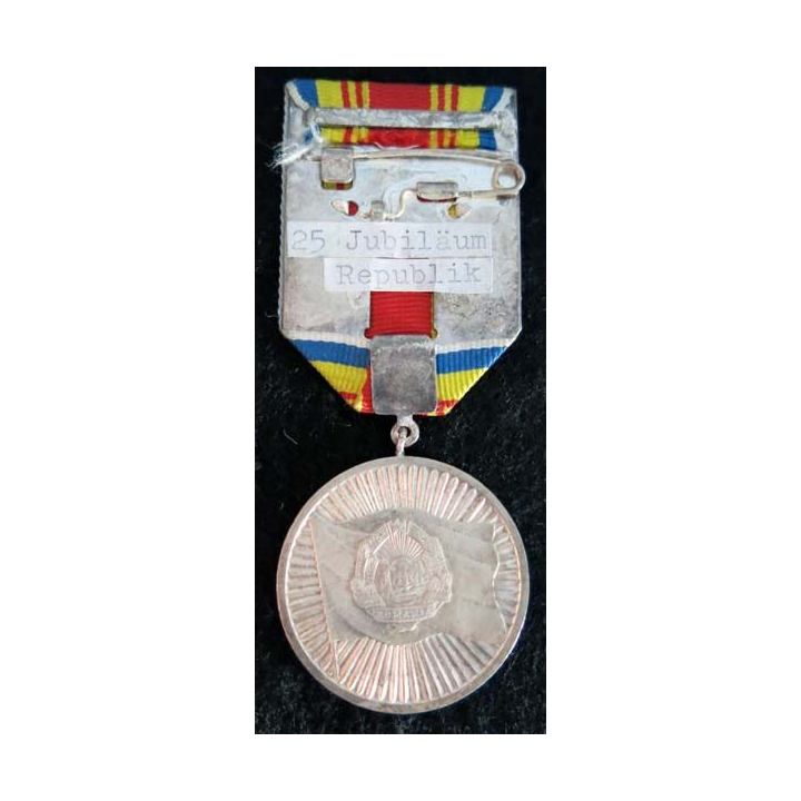 ROUMANIE : médaille du 25° anniversaire de la République Populaire