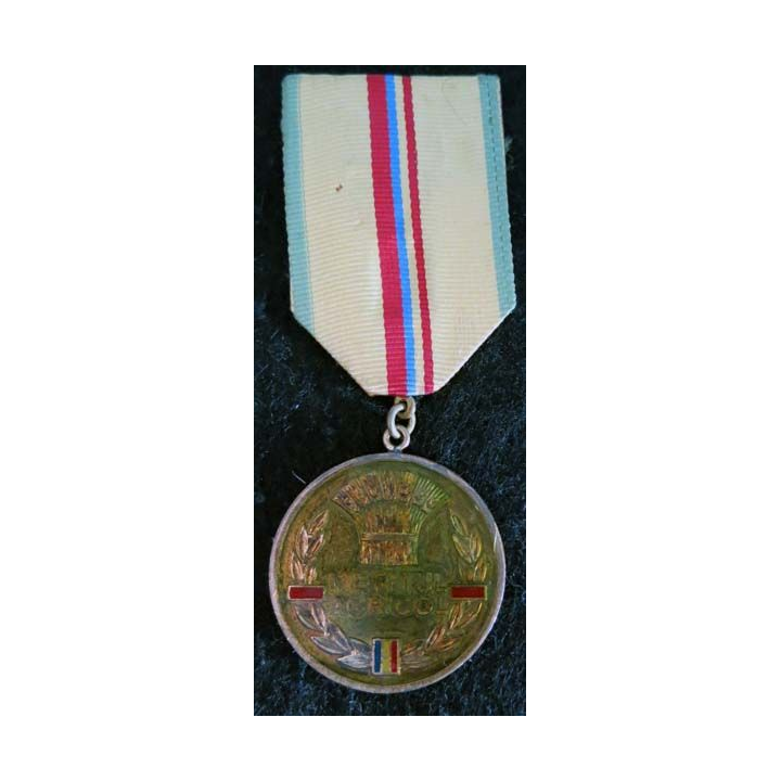 ROUMANIE : médaille de L'ordre du mérite agricole de la République Populaire
