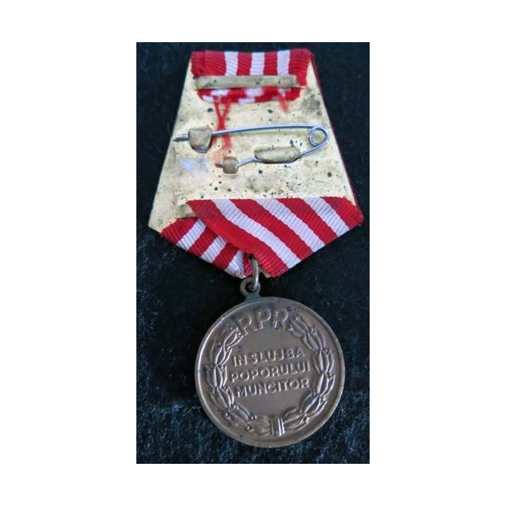 ROUMANIE : médaille de la libération du joug fasciste "Eliberarea de sub jugul fascist"