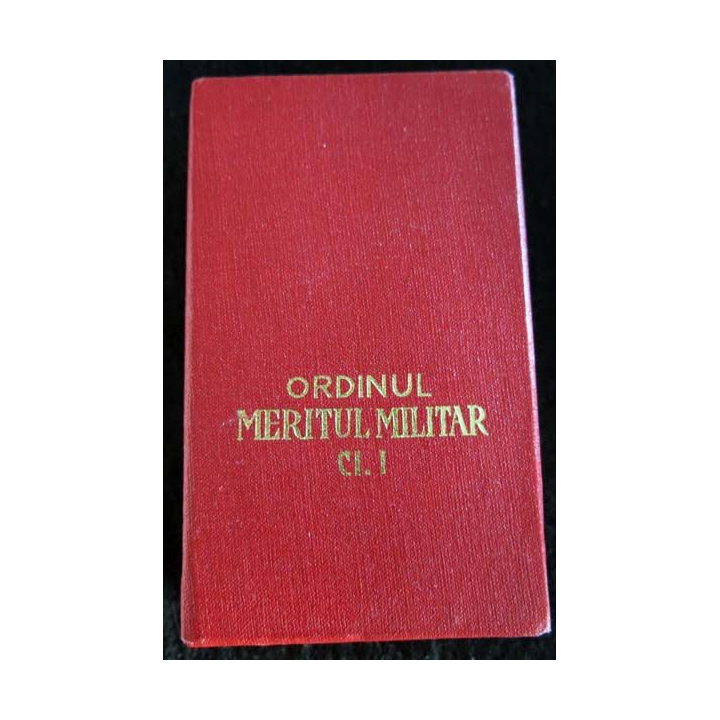 ROUMANIE : médaille de l'ordre du mérite militaire de 1° classe dans son coffret d'origine émail