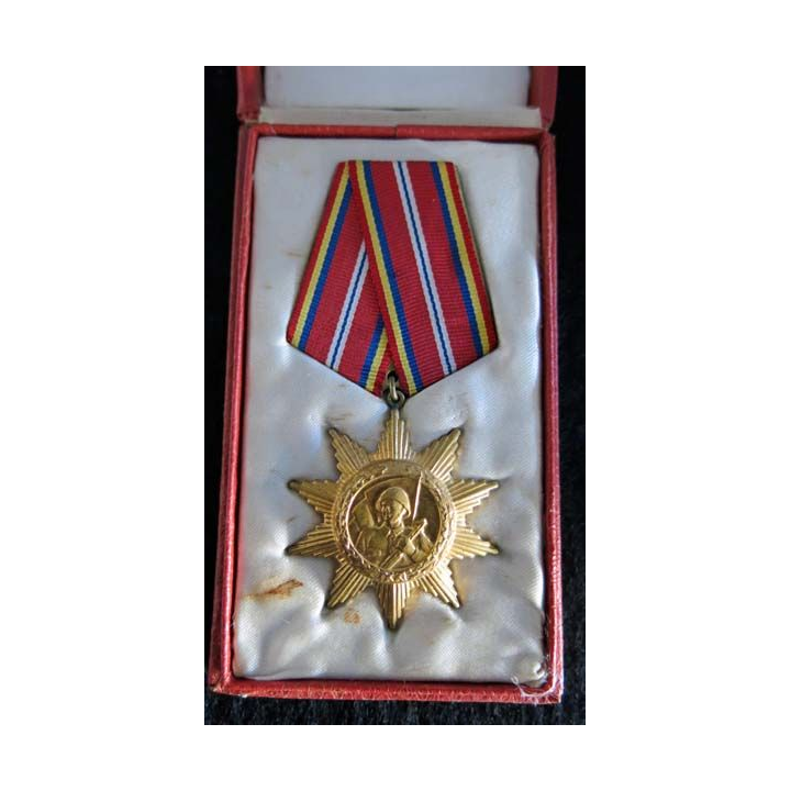 ROUMANIE : médaille du 20° Anniversaire de la Libération dans son coffret d'origine