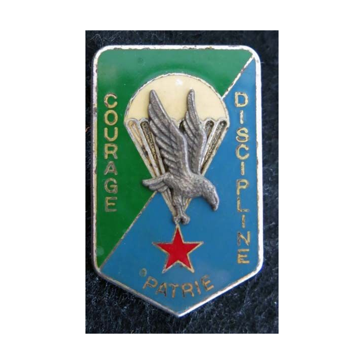 DJIBOUTI : Insigne métallique des parachutistes des forces armées de Djibouti Drago Paris