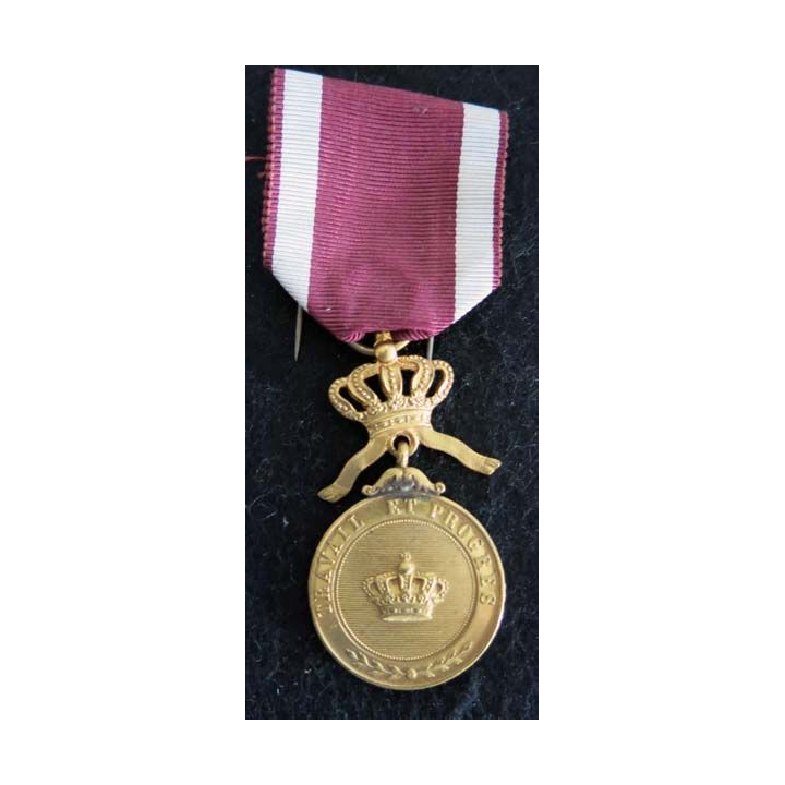 BELGIQUE : médaille d'or de l'ordre de la couronne belge ou « Kroonorde »