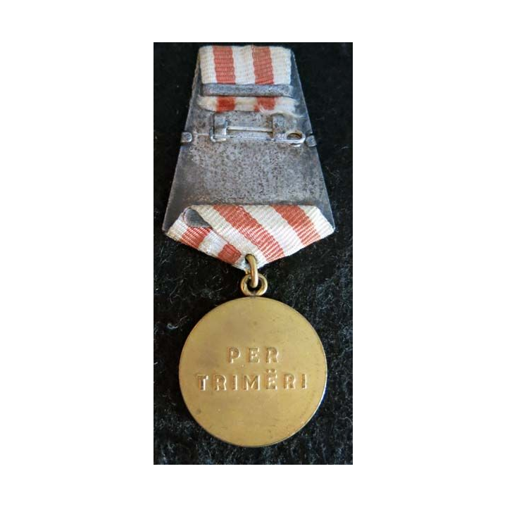 ALBANIE : médaille de la bravoure (Medalja e Trimёrisё), type 1