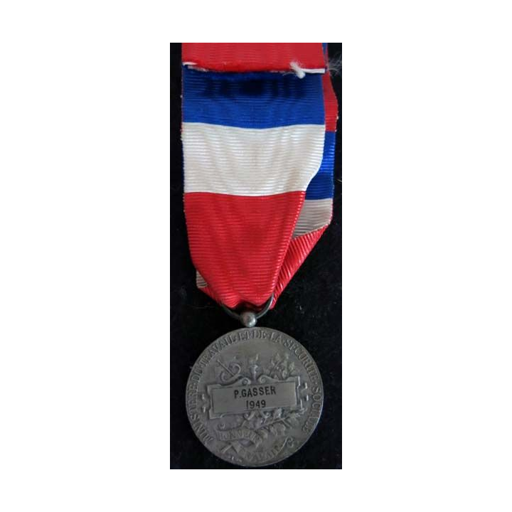 FRANCE : Médaille du travail du ministère du travail et de la sécurité sociale en argent attribuée à P. Gasser 1949