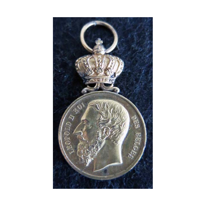 BELGIQUE :  médaille de la société centrale des sauveteurs belges type Léopold II attribuée à L. Feraud