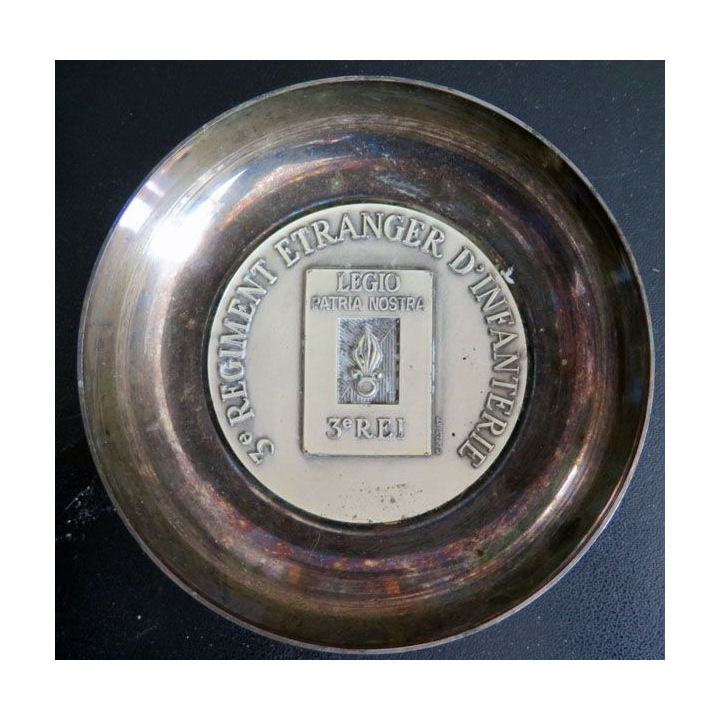 3° REI : Coupelle métallique du 3° régiment étranger d'infanterie 