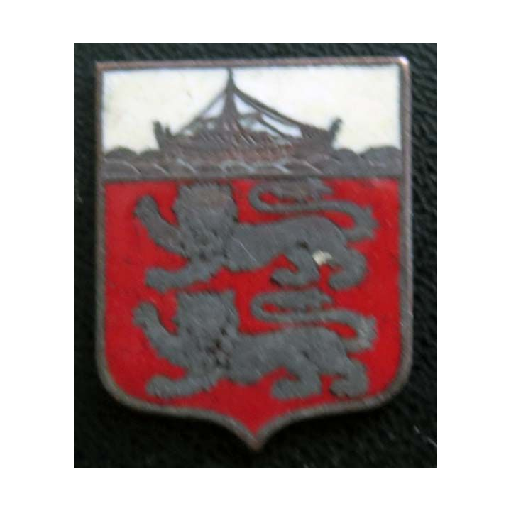 BLASON INCONNU : insigne métallique ancien blason en émail