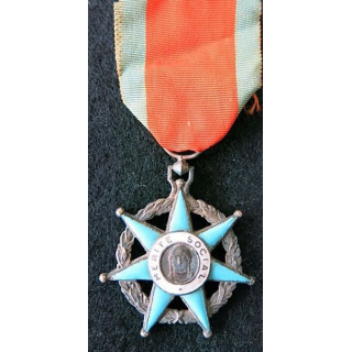 FRANCE : Médaille de chevalier de l'Ordre du Mérite Social en émail grand feu