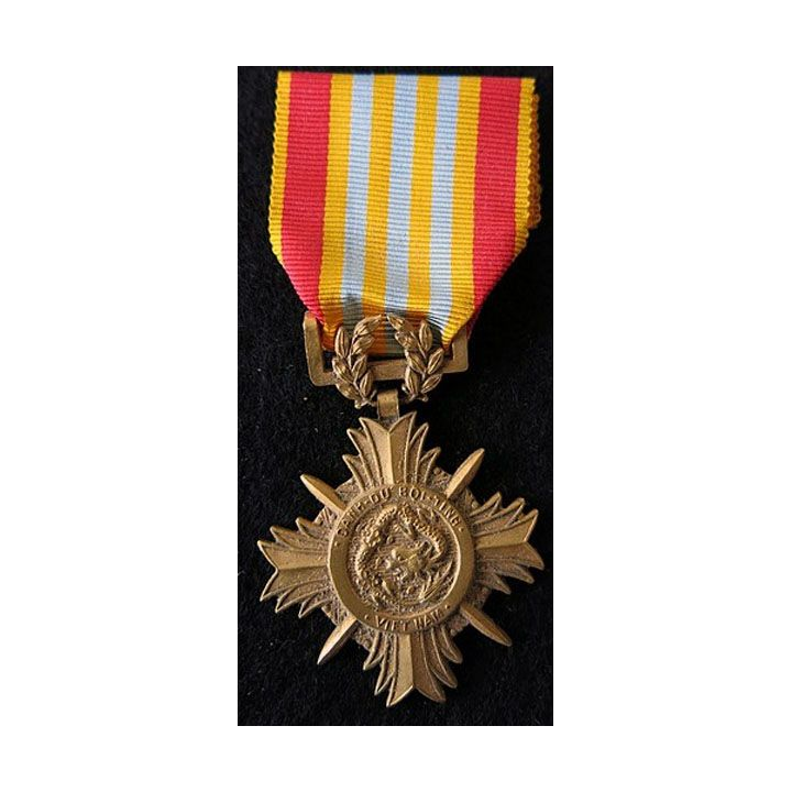 VIETNAM : Médaille d'honneur des Forces Armées de 1° classe (officier) dorée
