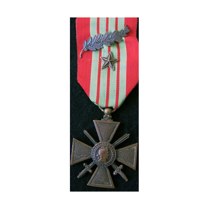 FRANCE : croix de guerre militaire 1939 en bronze avec ruban (1 palme - 1 étoile de bronze)