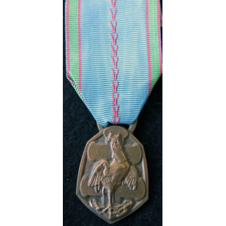 FRANCE  : médaille commémorative française de la guerre 1939-1945
