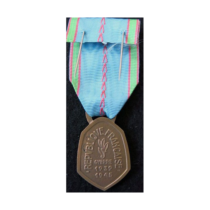 FRANCE  : médaille commémorative française de la guerre 1939-1945