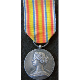 FRANCE  : médaille d'honneur Argent des sapeurs-pompiers en bronze argenté 1900 – 1935