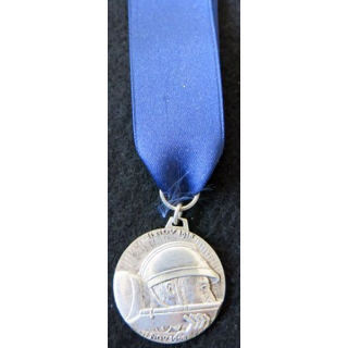 FRANCE  : médaille du cinquantenaire du 11 novembre 1918 département  Aube