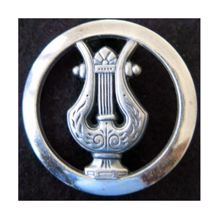 MUSIQUE : Insigne béret de musique militaire de fabrication Béraudy Vaure 4,4 cm
