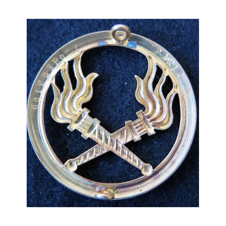 INSIGNE DE BERET SEA : Insigne de béret du Service des Essences de fabrication Coinderoux Paris