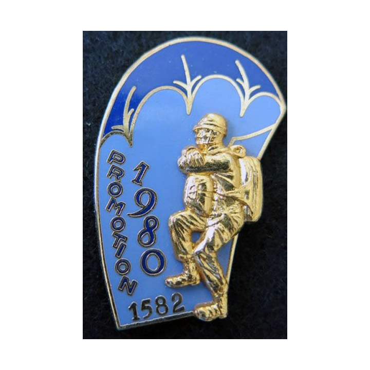 PROMO ETAP 1980 1582 : insigne métallique de la promotion de l'école des troupes aéroportées 1980 1582 Delsart n° 246