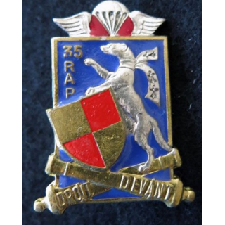 35° RAP : insigne du 35° régiment d'artillerie parachutiste, de fabrication Drago H. 547 embouti