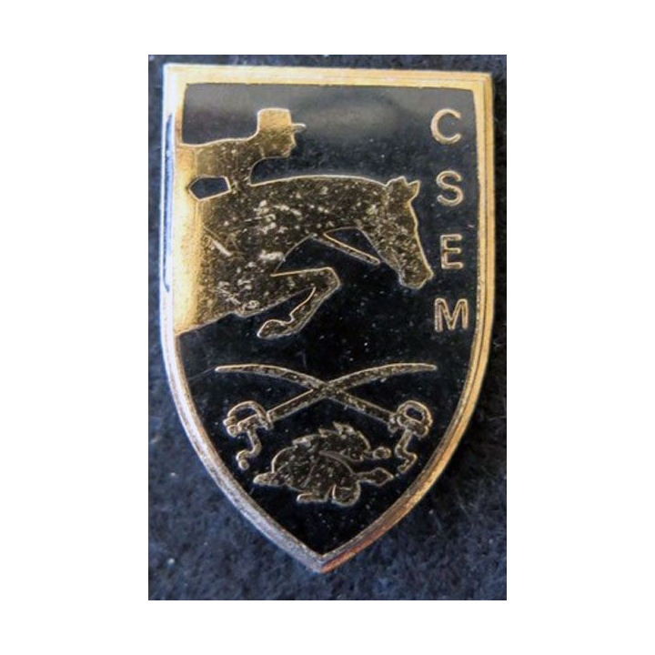 CSEM : insigne métallique du centre sportif d'équitation militaire de fabrication Drago G. 2422
