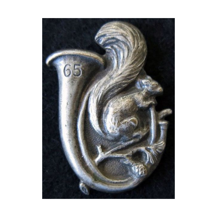 65° BCA : insigne métallique du 65° bataillon de chasseurs alpins de fabrication Drago Paris déposé plein