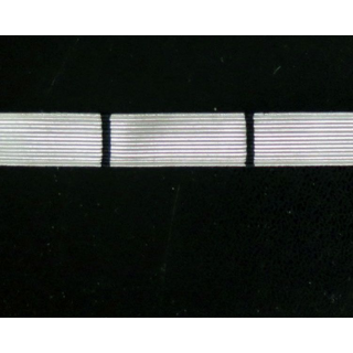GALON CAPORAL ROUGE et liseret argent sans crochets de fixation