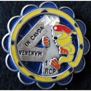 1° RCP : insigne métallique de la 4° compagnie du 1° régiment de chasseurs parachutistes marsupilami de fabrication Fraisse