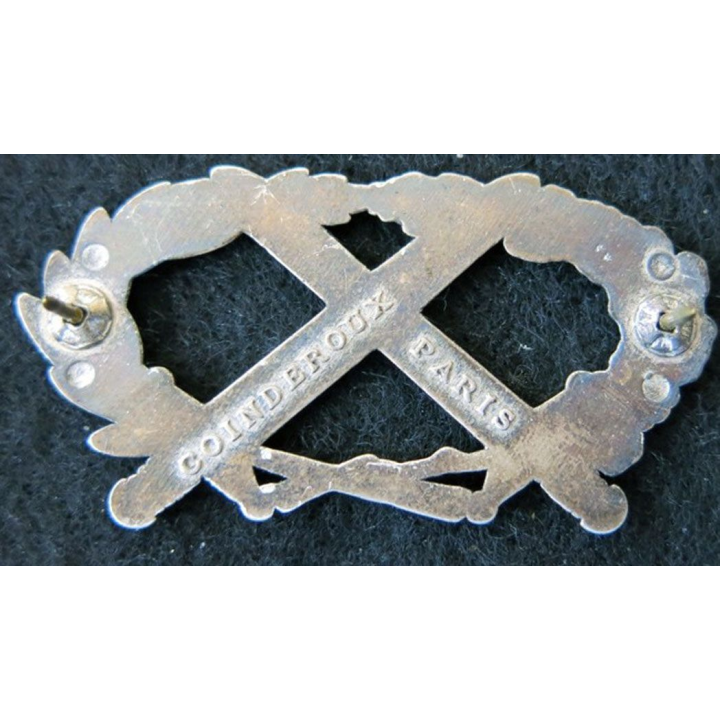 BMP1 : insigne du brevet militaire professionnel n°1 argenté Coinderoux attaches pin's