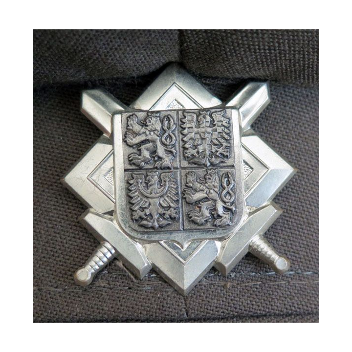 MILITARIA : casquette de soldat tchèque taille 56 KRAS BRNO