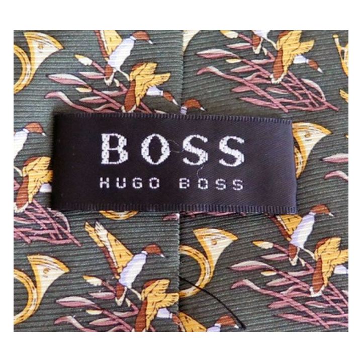 Cravate Hugo Boss 100 % soie à dominante verte avec cors de chasse