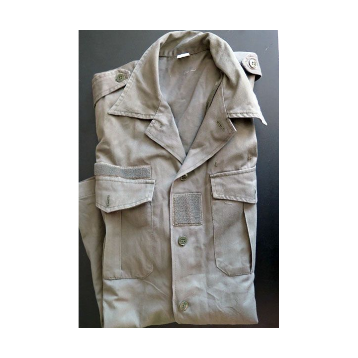 Chemise verte armée portée en opérations dans les pays chauds Liban