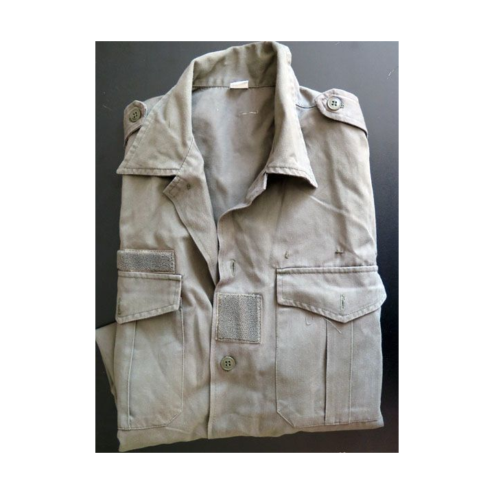 Chemise verte armée portée en opérations dans les pays chauds Liban