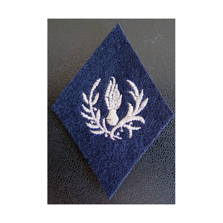 LOSANGE DE BRAS MODÈLE 45 insigne de commissariat argent sur fond noir