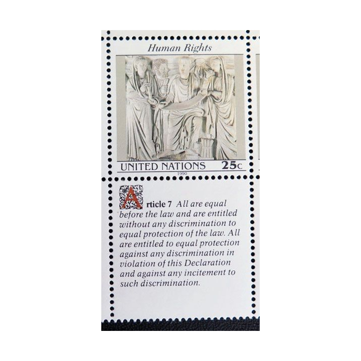 UN ONU : Planche de 3 timbres de l'ONU Human Rights article 7