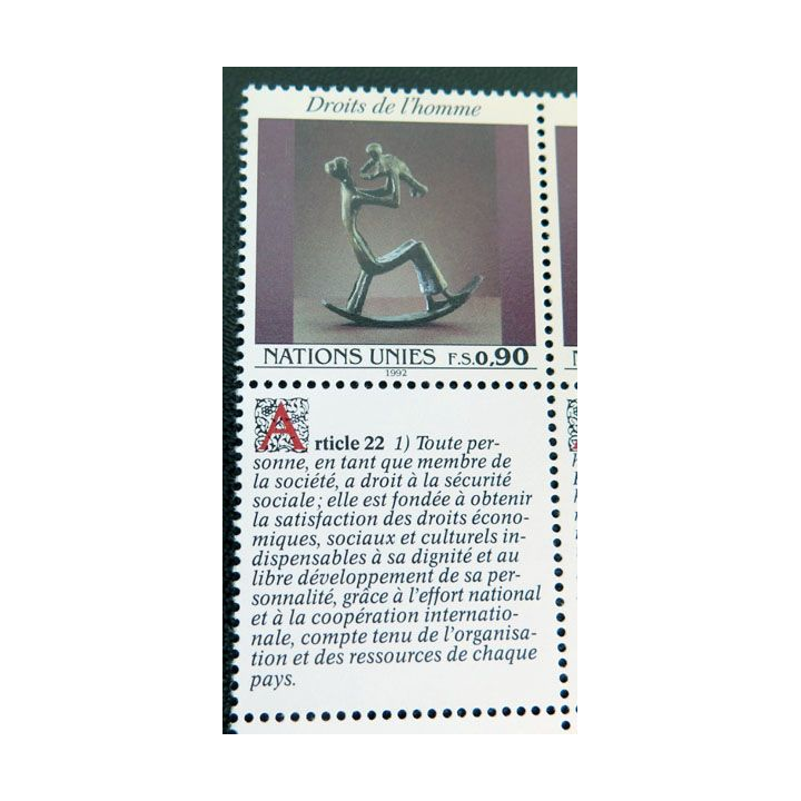 UN ONU : Planche de 3 timbres de l'ONU Human Rights article 22