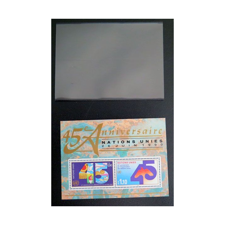 UN ONU : 2 timbres neufs de l'ONU 45° Anniversaire le 26 juin 1990