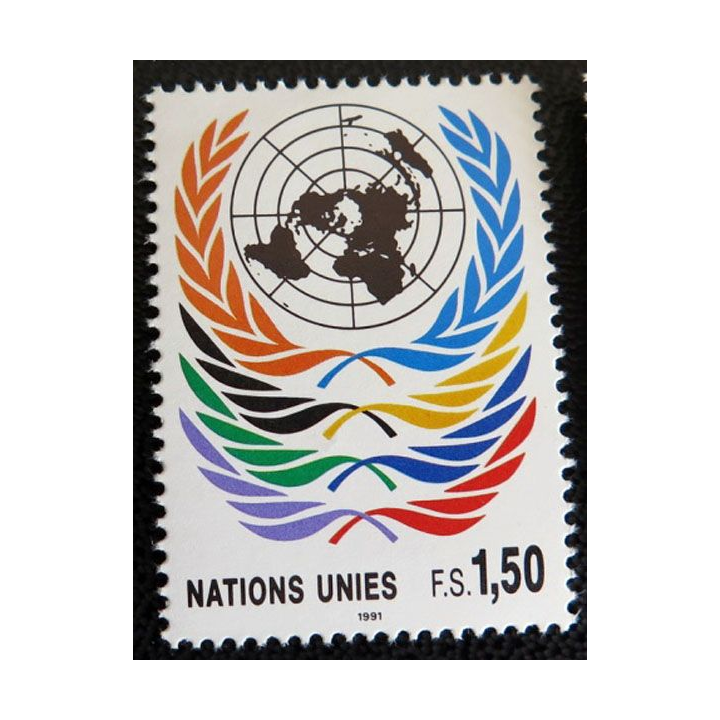 6 timbres neufs ONU Namibie 6 timbres prévention du crime 4 timbres UN
