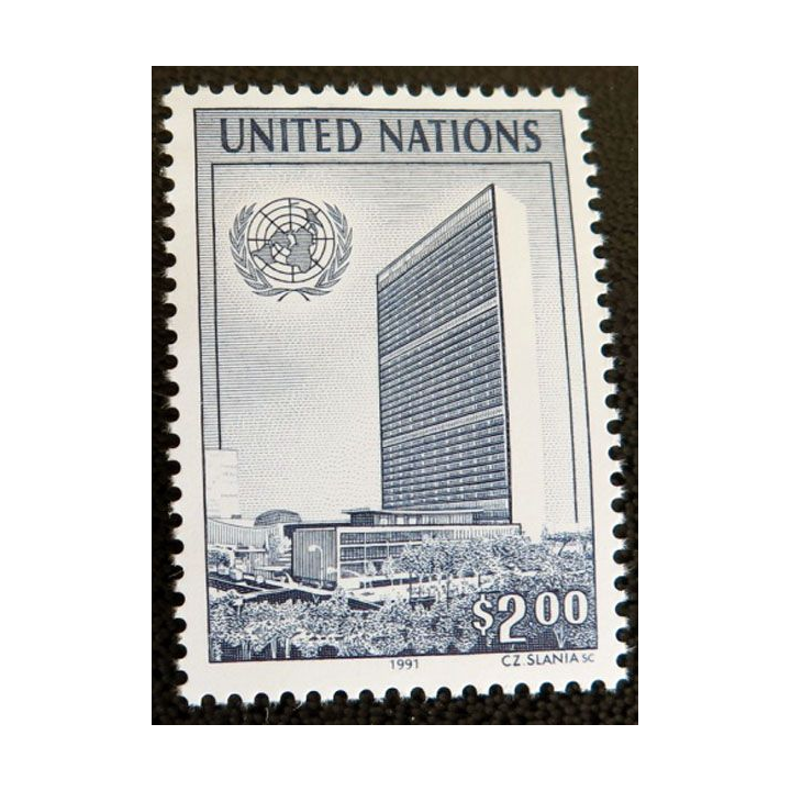 6 timbres neufs ONU Namibie 6 timbres prévention du crime 4 timbres UN