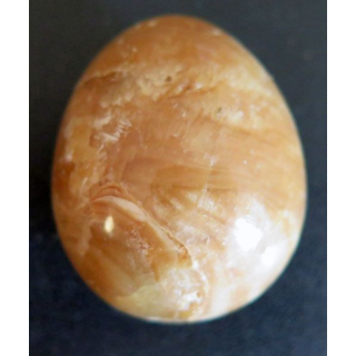OEUF EN PIERRE 14 hauteur 4 cm couleur marron clair strié
