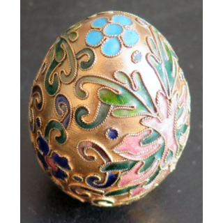 OEUF EN METAL hauteur 6,5 cm couleur dorée avec inclusions émaillées