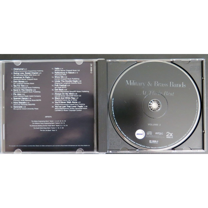 DISQUE CD Military & Brass bands at their best 2 CD  