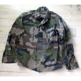 Veste de treillis camouflées vert armé de taille 84 M usagée