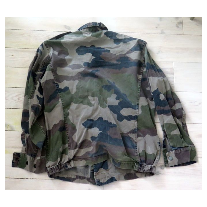 Veste de treillis camouflées vert armé de taille 84 M usagée