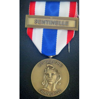 Médaille de la protection militaire du territoire en bronze Sentinelle