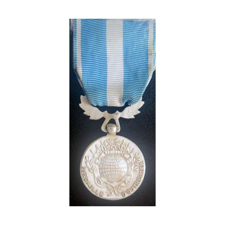 FRANCE : médaille d'outre mer en métal argenté