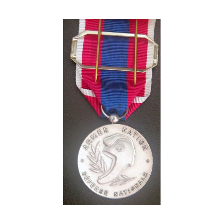 défense nationale argent barrette missions d'assistance extérieure TAP