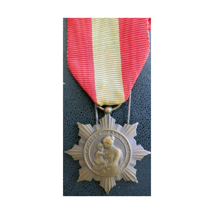médaille de la famille française la Patrie reconnaissante en bronze