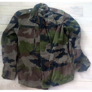 Veste de combat camouflée taille 96 C 