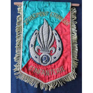 2° REI : fanion du 2° régiment étranger d'infanterie en canetille de superbe fabrication