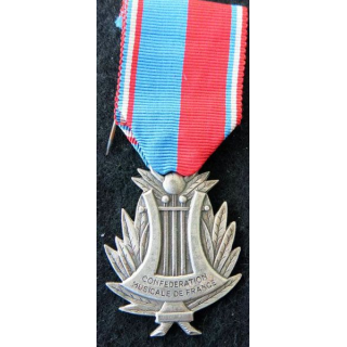 FRANCE : médaille de la confédération musicale de France échelon argent G. Moret Paris déposé